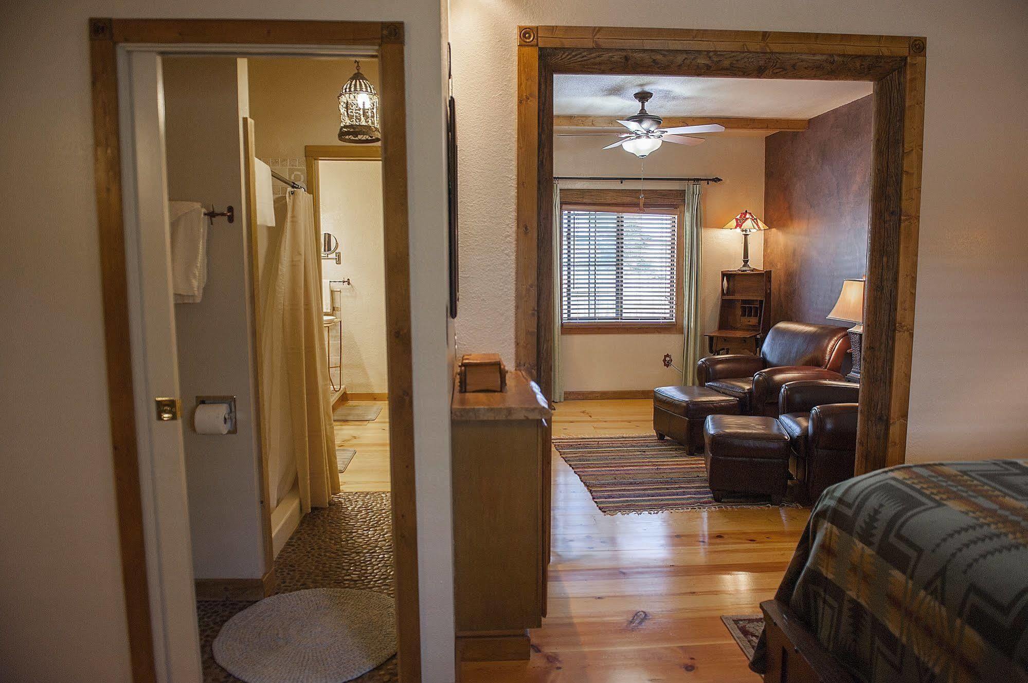 Grand Canyon Bed And Breakfast Williams Esterno foto