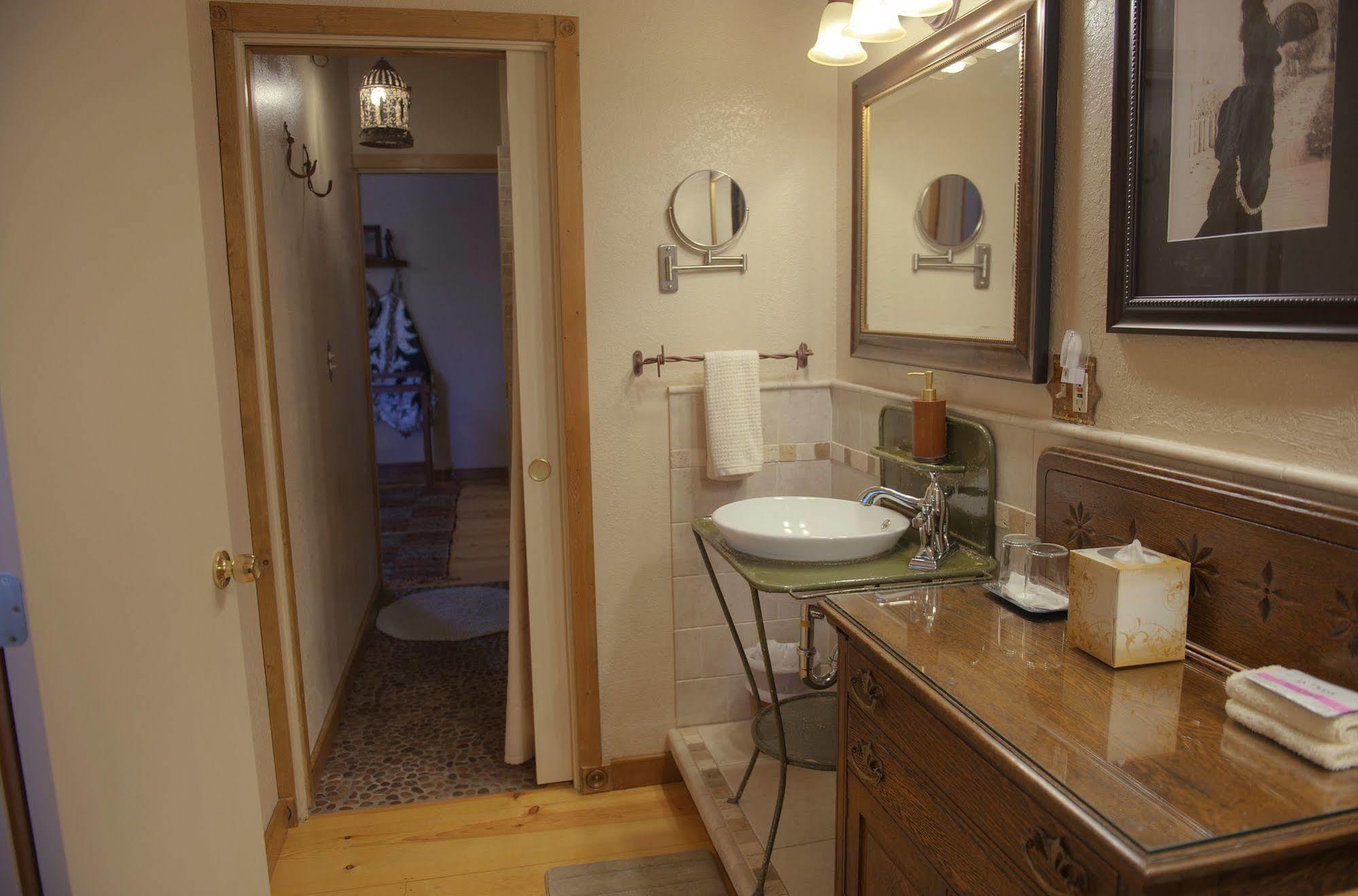 Grand Canyon Bed And Breakfast Williams Esterno foto